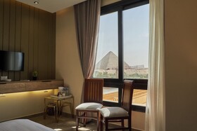 Pyramids Secret Hotel