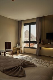 Pyramids Secret Hotel