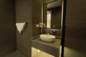 Pyramids Secret Hotel