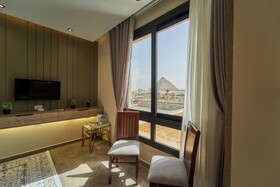 Pyramids Secret Hotel