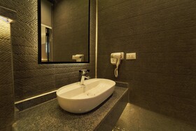 Pyramids Secret Hotel