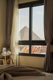 Pyramids Secret Hotel
