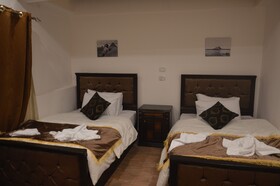 Pyramids Top Inn