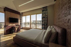 Royal Great Pyramid Inn