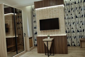 Royal Great Pyramid Inn