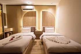 Royal Great Pyramid Inn