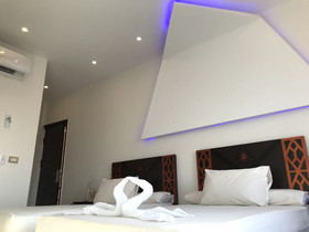 Sahara Pyramids Inn