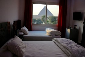 Sahara Pyramids Inn