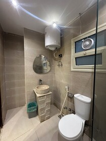 Taj Pyramids View Inn