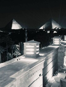 Taj Pyramids View Inn