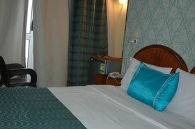 Royal Crown Alexandria Hotel