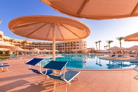 Beach Albatros Resort