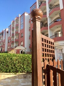 Desert Pearl Apartments