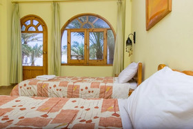 Shams Hotel & Dive Centre