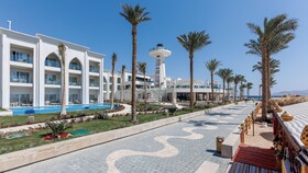 SUNRISE Remal Beach Resort