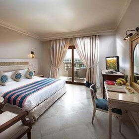 SUNRISE Arabian Beach Resort - Grand Select