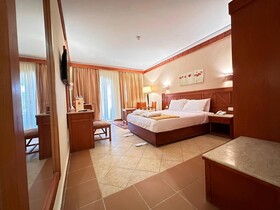 Romance Regency Club