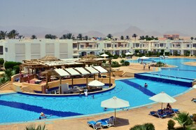 Continental Plaza Beach Resort