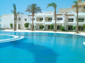 Continental Plaza Beach Resort