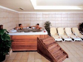 Continental Plaza Beach Resort