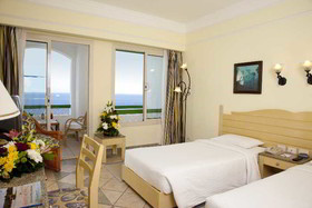 Coral Beach Resort Tiran