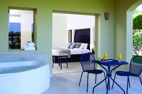 Coral Sea Holiday Resort