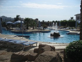 Holiday Service College & Diving