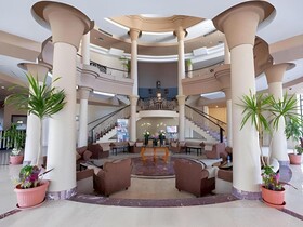 Parrotel Aqua Park Resort