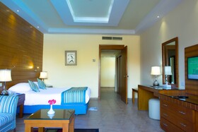 Parrotel Aqua Park Resort