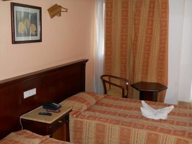 Regency Lodge Hotel