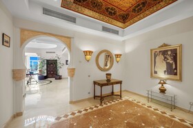 Royal Savoy Hotel & Villas