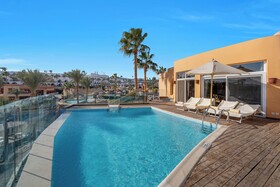 Royal Savoy Hotel & Villas