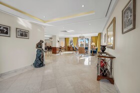 Royal Savoy Hotel & Villas