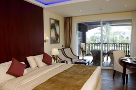 Royal Savoy Hotel & Villas