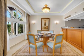 Royal Savoy Hotel & Villas