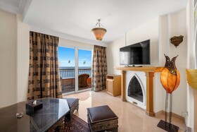 Royal Savoy Hotel & Villas