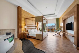 Royal Savoy Hotel & Villas