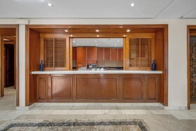 Royal Savoy Hotel & Villas