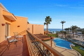 Royal Savoy Hotel & Villas