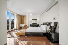 Royal Savoy Hotel & Villas