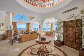 Royal Savoy Hotel & Villas