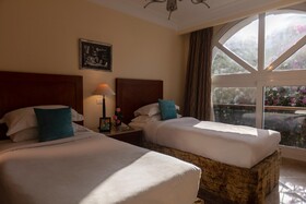 Royal Savoy Hotel & Villas