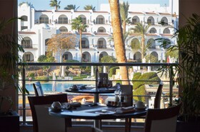 Royal Savoy Hotel & Villas