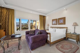 Royal Savoy Hotel & Villas