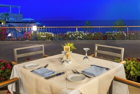 Royal Savoy Hotel & Villas