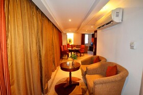 Aracan Eatabe Luxor Hotel