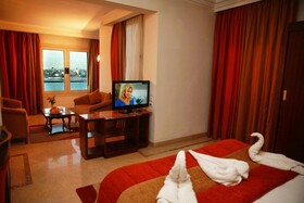 Aracan Eatabe Luxor Hotel