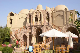 Embrace Hotel Luxor