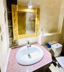 Jewel of the Valley Howard Carter House