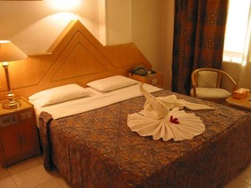 Karnak Hotel